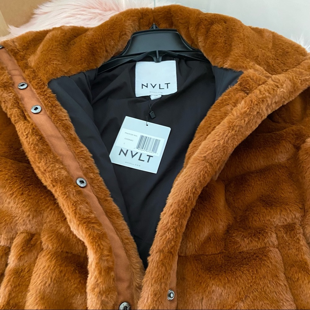 ❌Sold❌BNWT Cognac NVLT Women’s Faux Bunny Fur Puffer - Picture 3 of 9